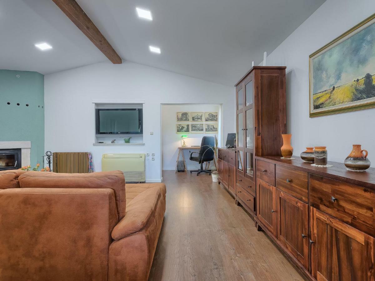 Holiday Home Country House D&D By Interhome Pola Esterno foto